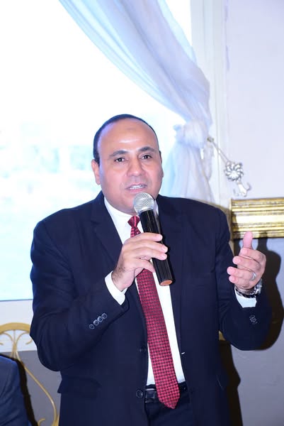 نائب رئيس جامعة سوهاج لشئون خدمة المجتمع وتنمية البيئة يترأس لجنة تحكيم اليوم الختامي لتدريب “إعادة تدوير المخلفات – خطوة نحو مشروعات خضراء مستدامة”